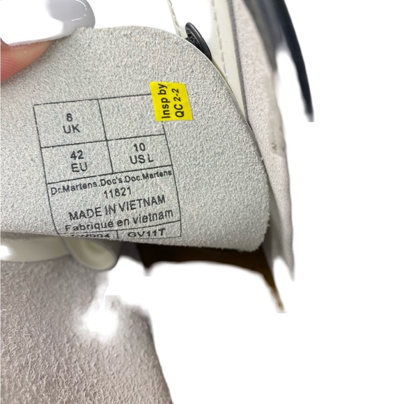 Dr Martens 1460 women’s smooth leather lace up white boots woman’s size 8 - Picture 12 of 13